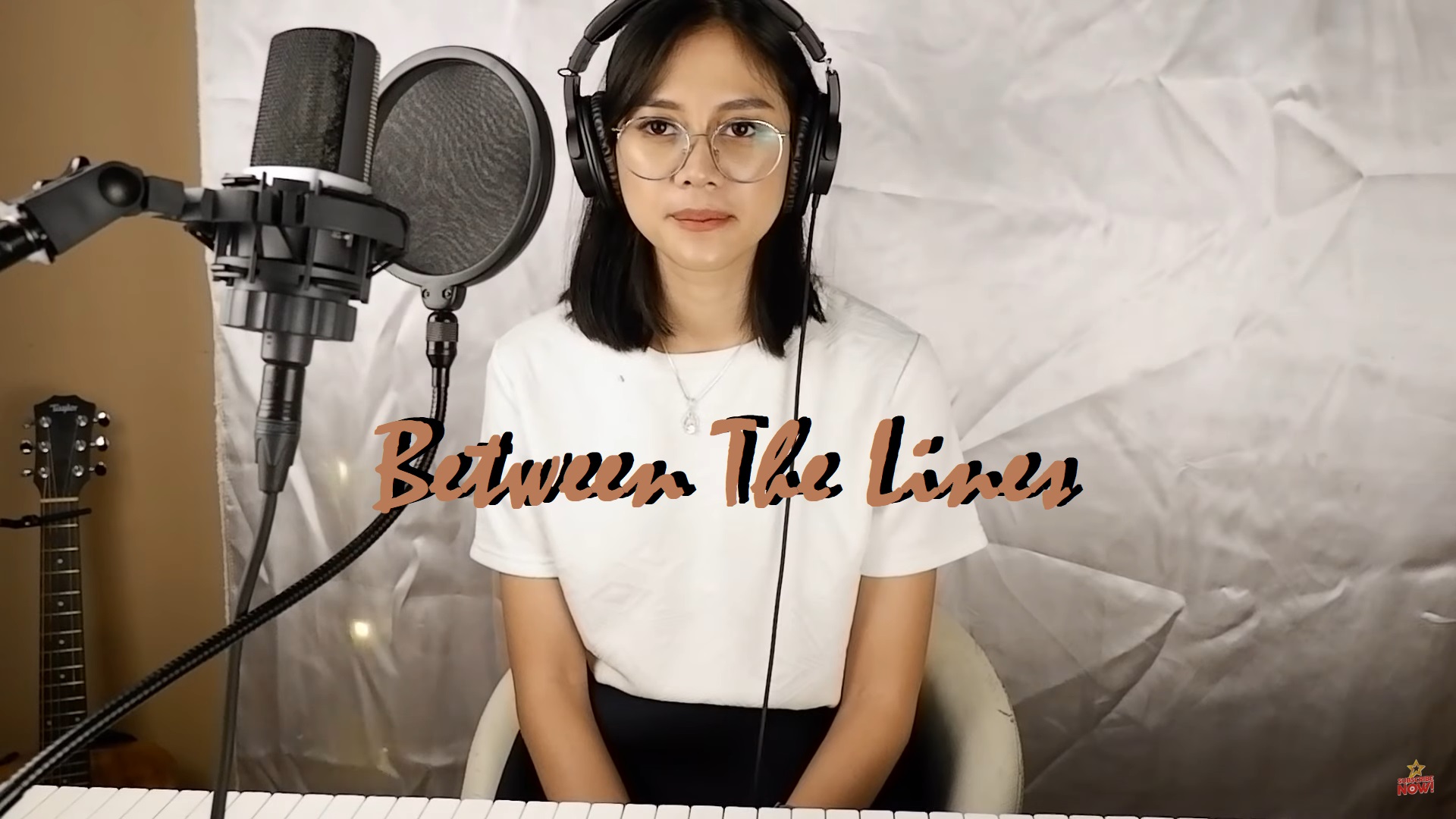 Suaranya Bikin Hati Tenang, Intip Nadhira Ulya Cover Lagu ‘Between The Lines’ Milik Sara Bareilles