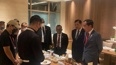 Diperintah Langsung oleh Presiden Jokowi, Chef Arnold Lakukan Final Touch pada Menu Gala Dinner KTT G20