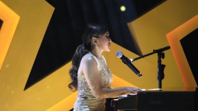 Febrina Fransisca Tampil Bawakan Lagu Ciptaannya Sendiri di Panggung Live Show Trending Star Top 3!