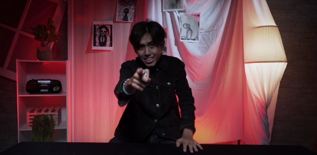 Hantu Jawa VS Hantu Barat: Farel Tarek Ulas Fakta Seru di YouTube