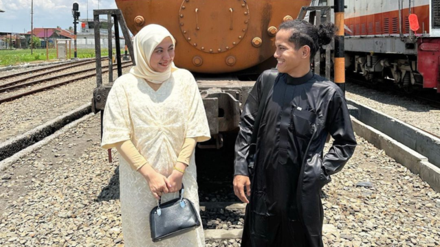 Perpaduan Komedi dan Aksi Sosial, Mila Agustina dan Suami di Instagram!