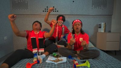 Farel Tarek Bahas Bola Pada Sketsa Komedi Absurd “DOA UNTUK TIMNAS”